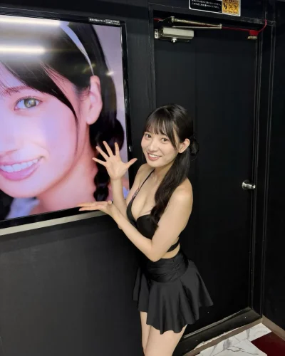 โมเอะ-ซากากิบาระ-11