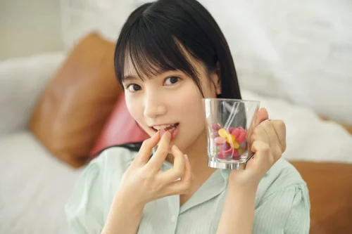 โมเอะ-ซากากิบาระ-5